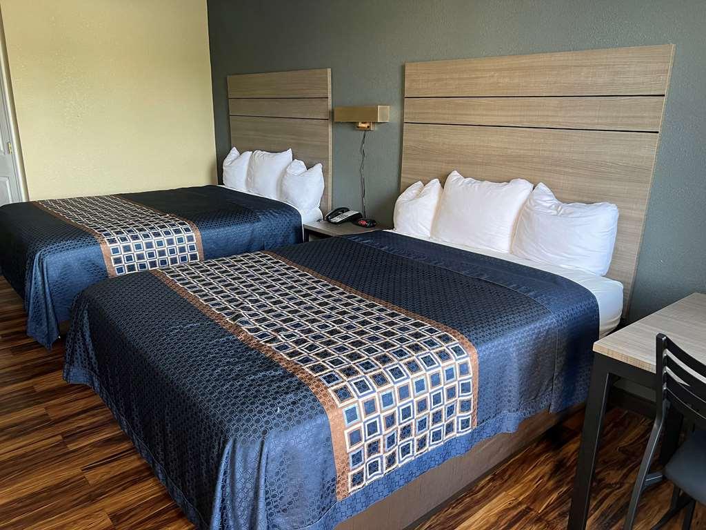 Knights Motel 2*